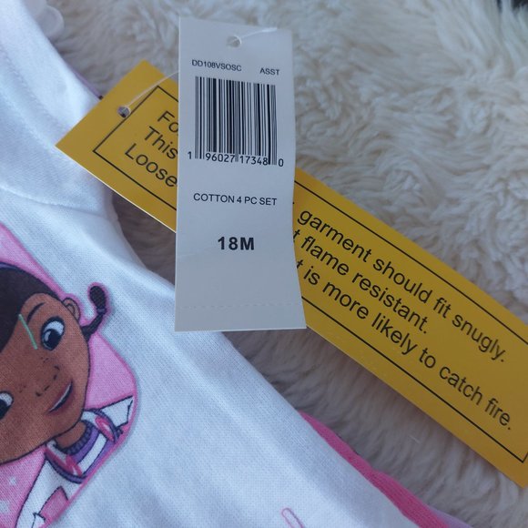 3/$30 Disney Girls Doc McStuffins Short Sleeve Cotton 4 Piece Pajama Set - Picture 9 of 9